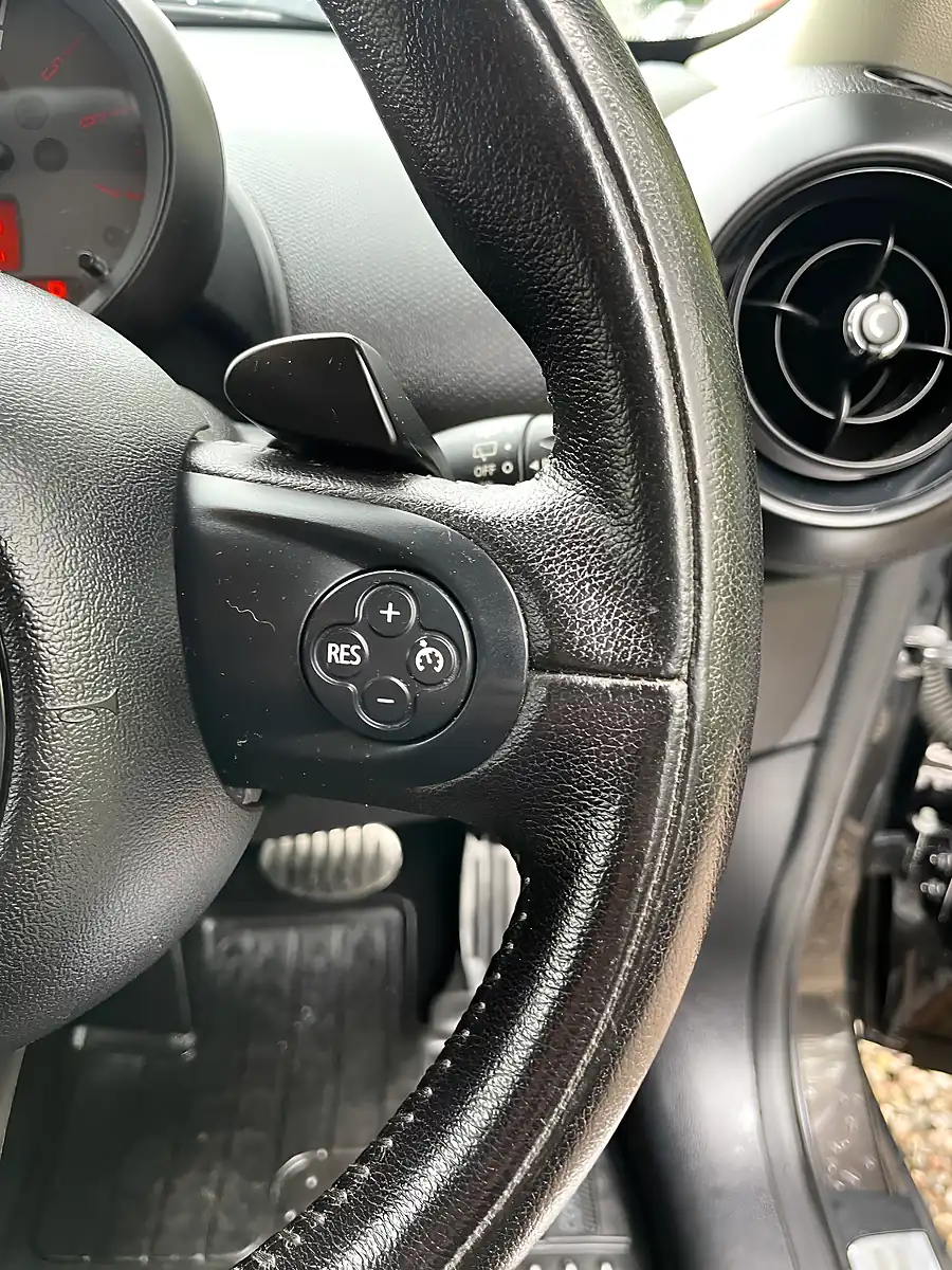 Used 2014 MINI Countryman Cooper Grey - Interior and Exterior details 17