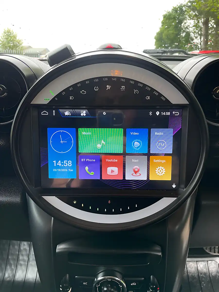 Used 2014 MINI Countryman Cooper Grey - Interior and Exterior details 19