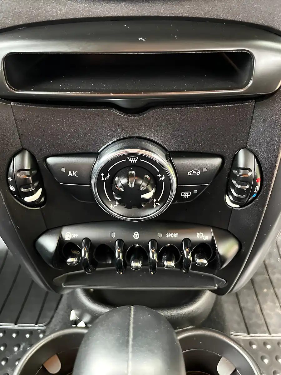 Used 2014 MINI Countryman Cooper Grey - Interior and Exterior details 20