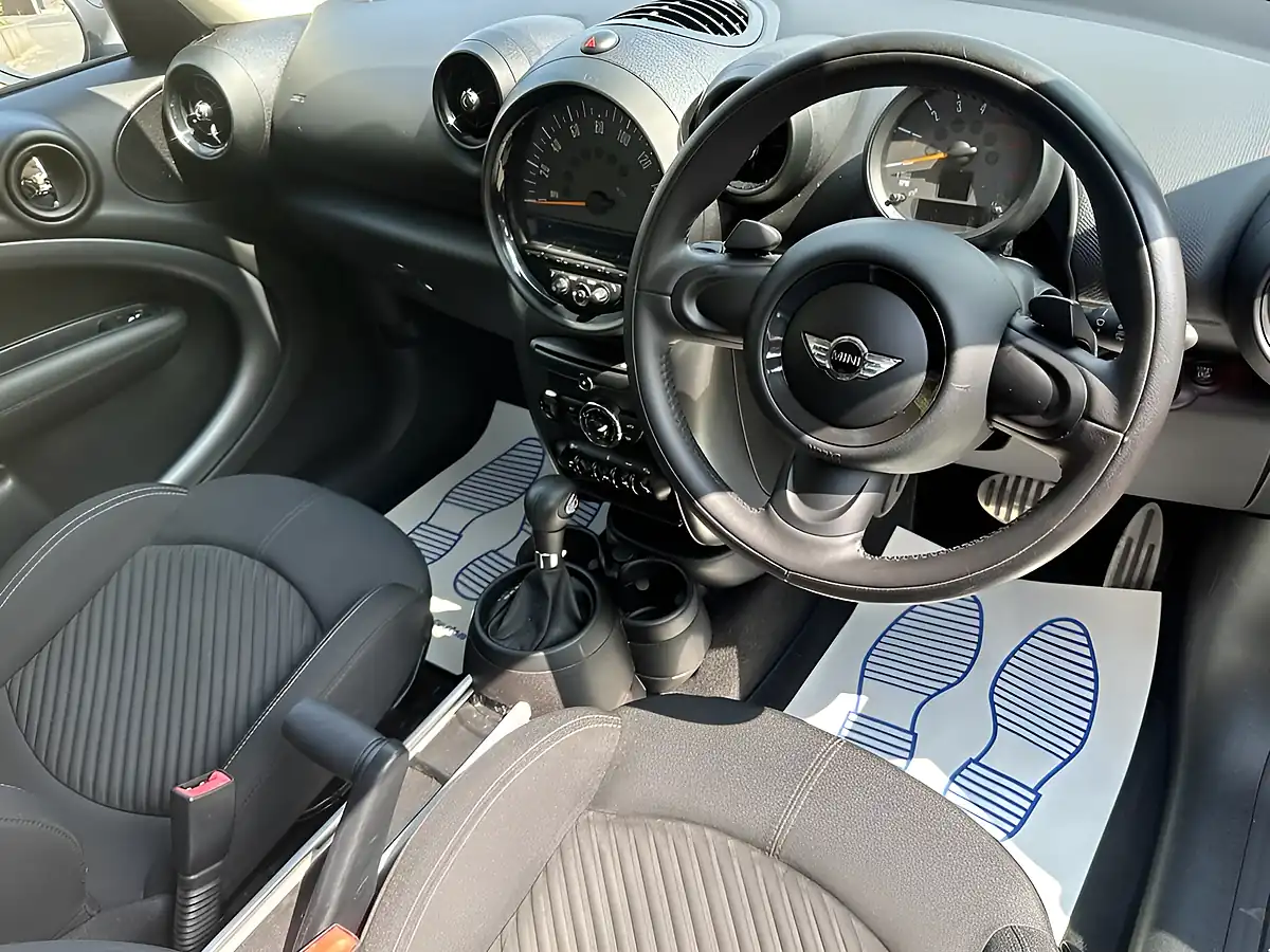 Used 2014 MINI Countryman Cooper Grey - Interior and Exterior details 2