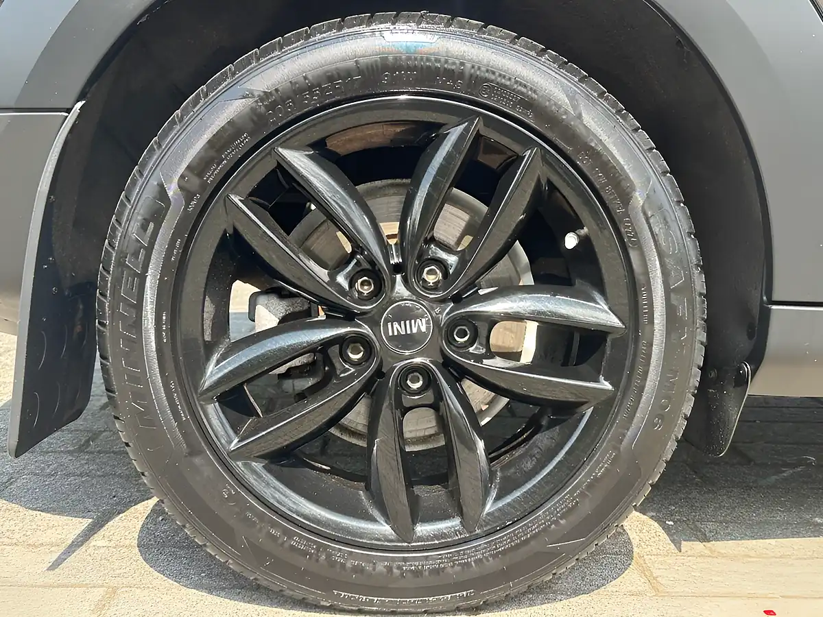 Used 2014 MINI Countryman Cooper Grey - Interior and Exterior details 3