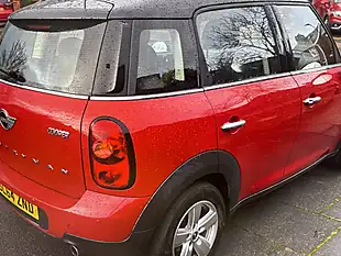 Used 2014 MINI Countryman Cooper (pepper Ii Pack) Blazing Red Metallic - Interior and Exterior details 3