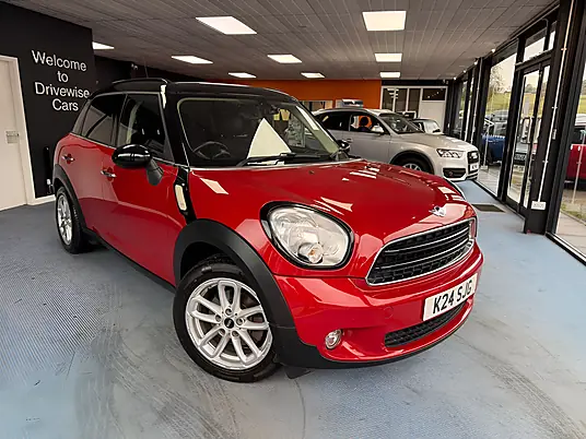 2014 MINI COUNTRYMAN Cooper D Auto