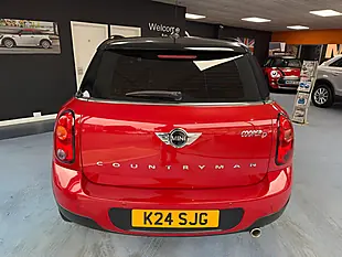 Used 2014 MINI Countryman Cooper Red - Interior and Exterior details 8