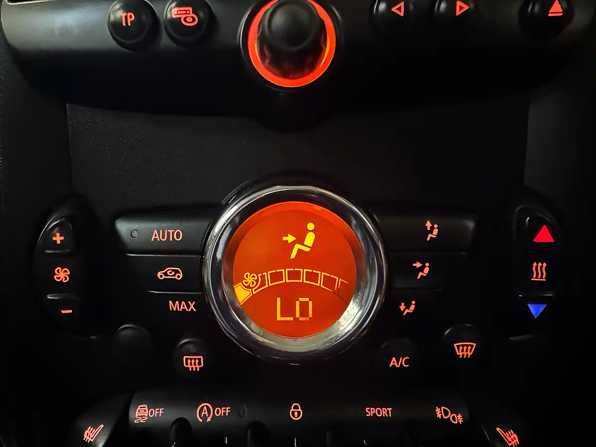 Used 2014 MINI Countryman Cooper Royal Grey Metallic - Interior and Exterior details 11