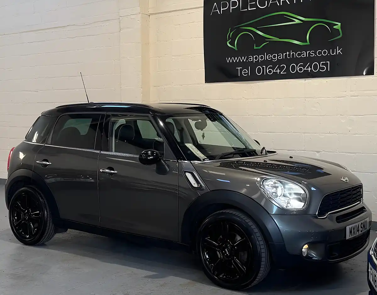 Used 2014 MINI Countryman Cooper Royal Grey Metallic - Interior and Exterior details 13