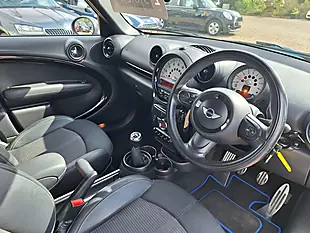 Used 2014 MINI Countryman Cooper S Blue - Interior and Exterior details 14