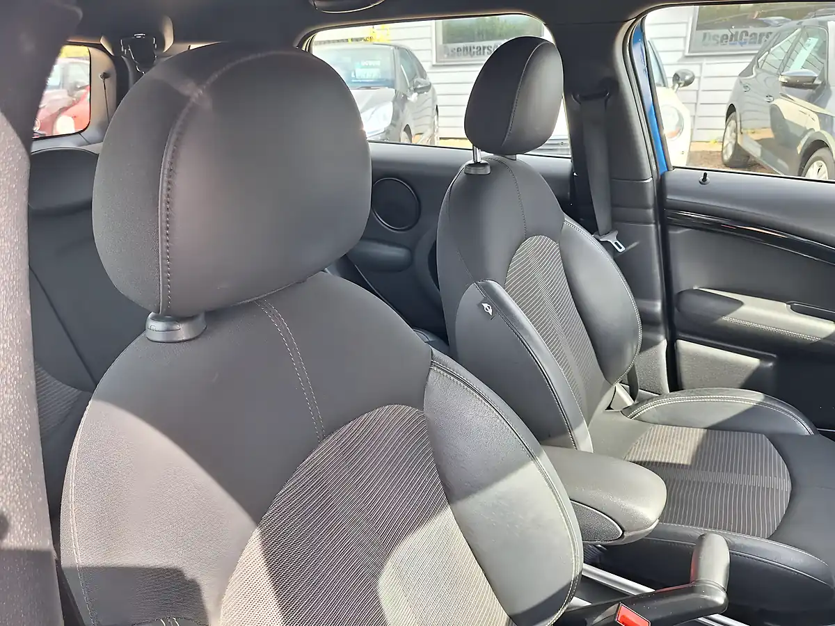 Used 2014 MINI Countryman Cooper S Blue - Interior and Exterior details 19