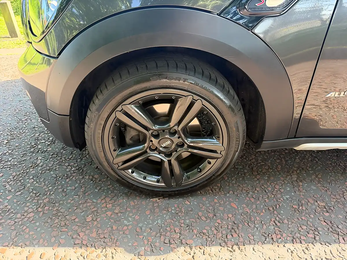 Used 2014 MINI Countryman Cooper S Grey - Interior and Exterior details 12