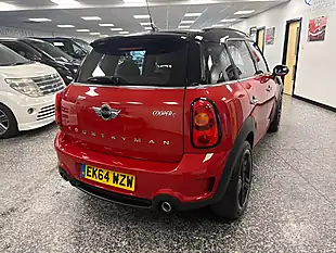 Used 2014 MINI Countryman Cooper S Red - Interior and Exterior details 11