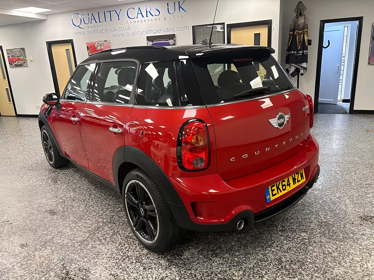 Used 2014 MINI Countryman Cooper S Red - Interior and Exterior details 13