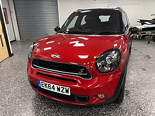 Used 2014 MINI Countryman Cooper S Red - Interior and Exterior details 6