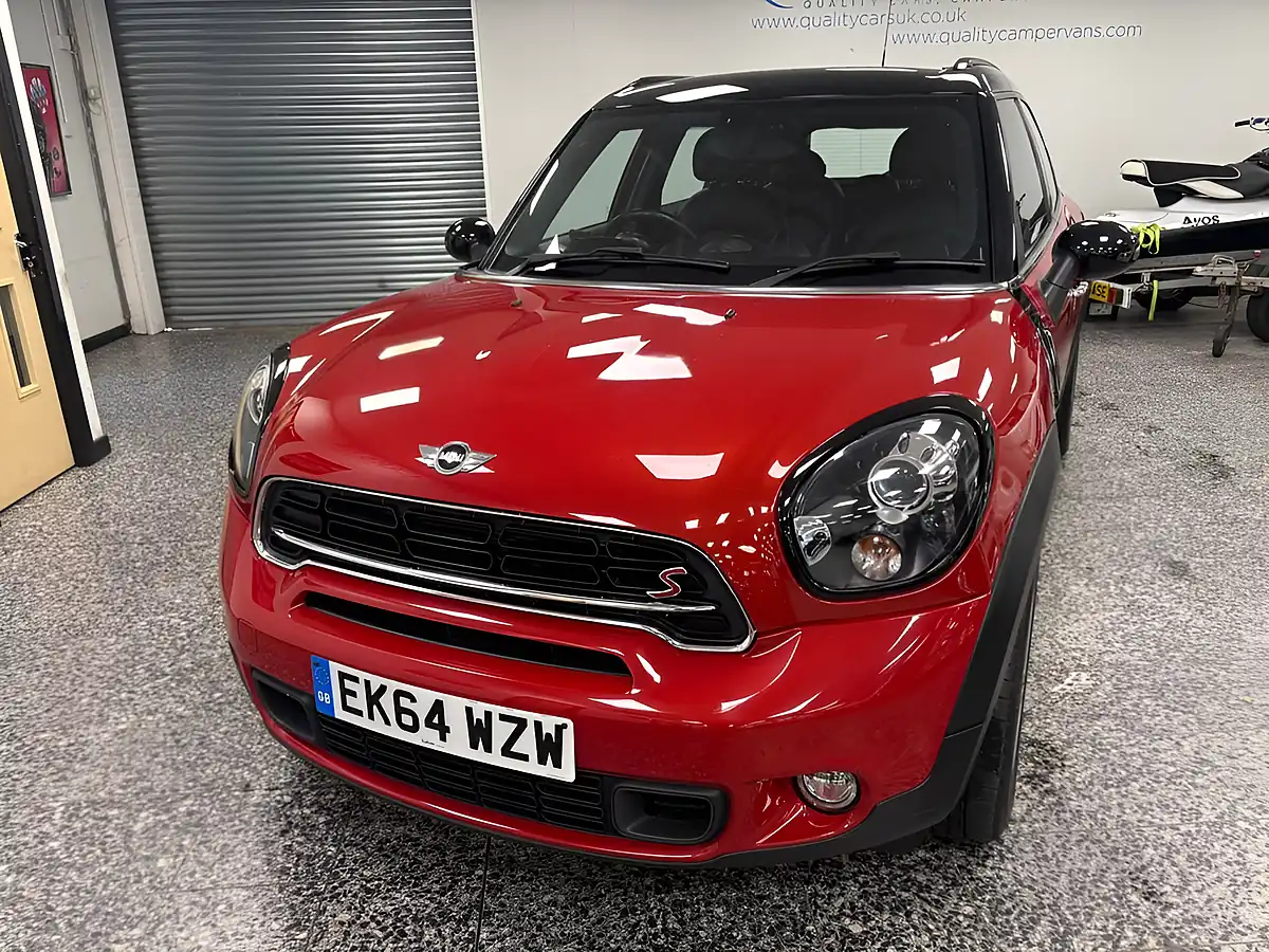 Used 2014 MINI Countryman Cooper S Red - Interior and Exterior details 6