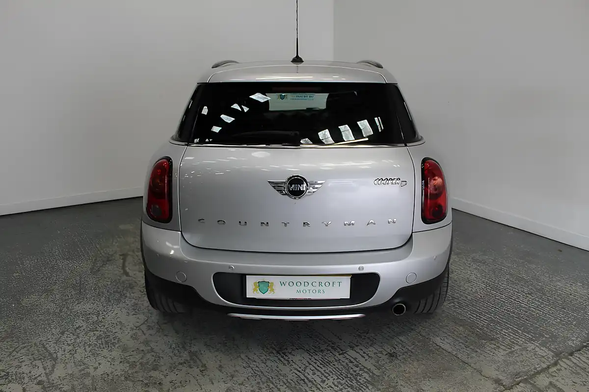 Used 2014 MINI Countryman Cooper Silver - Interior and Exterior details 10