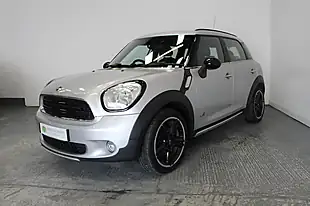 Used 2014 MINI Countryman Cooper Silver - Interior and Exterior details 2