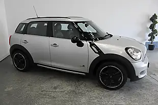 Used 2014 MINI Countryman Cooper Silver - Interior and Exterior details 3