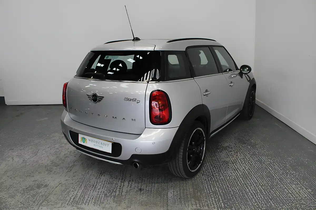 Used 2014 MINI Countryman Cooper Silver - Interior and Exterior details 6