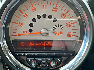 Used 2014 MINI Countryman Cooper Silver - Interior and Exterior details 15