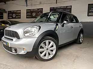 Used 2014 MINI Countryman Cooper Silver - Interior and Exterior details 3