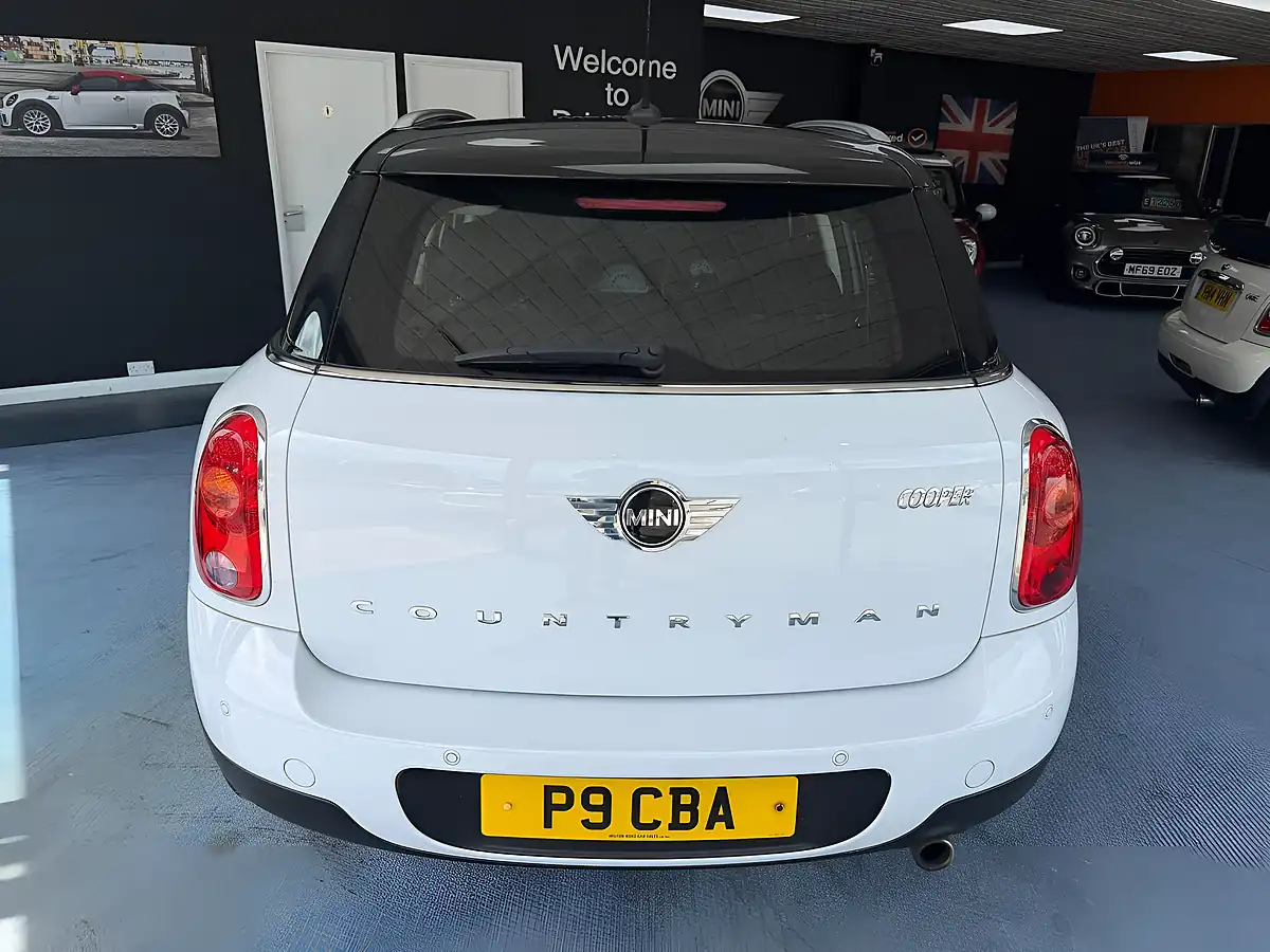 Used 2014 MINI Countryman Cooper White - Interior and Exterior details 8