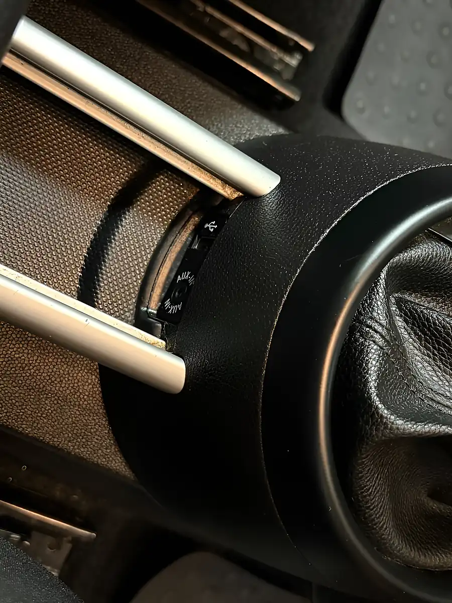 Used 2014 MINI Countryman Cooper White - Interior and Exterior details 20