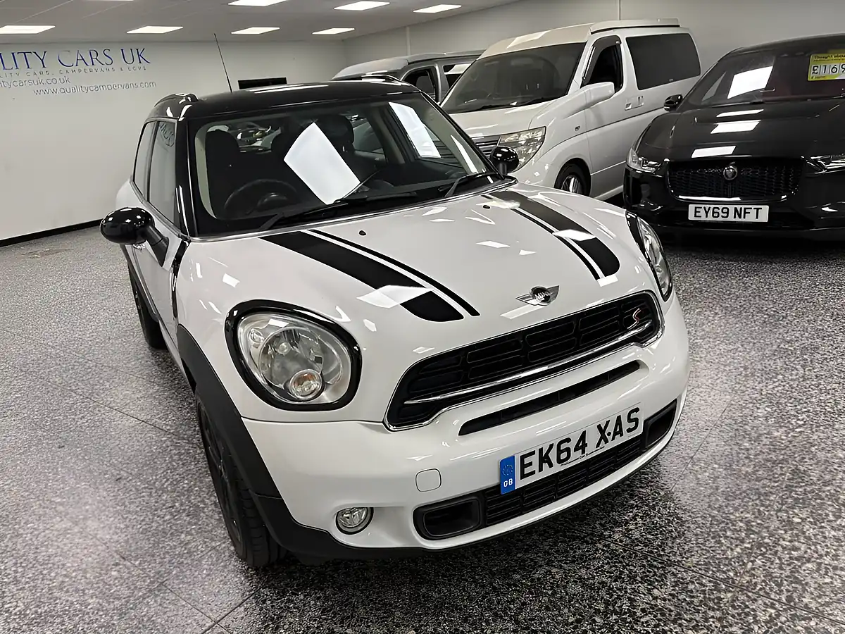 Used 2014 MINI Countryman Cooper White - Interior and Exterior details 8