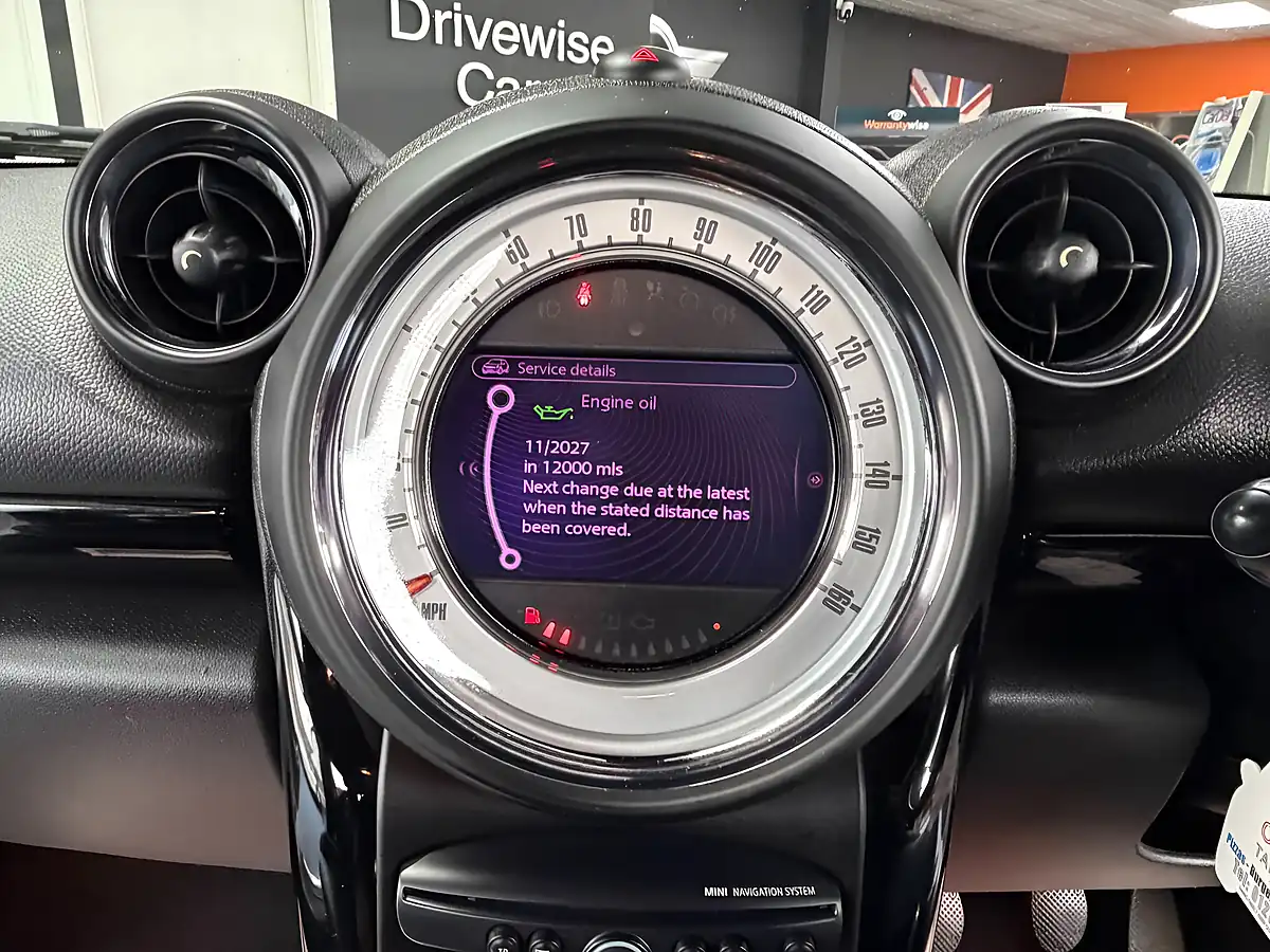 Used 2014 MINI Countryman Cooper White - Interior and Exterior details 14
