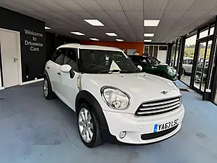 Used 2014 MINI Countryman Cooper White - Interior and Exterior details 3