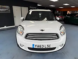 Used 2014 MINI Countryman Cooper White - Interior and Exterior details 4