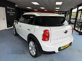 Used 2014 MINI Countryman Cooper White - Interior and Exterior details 7