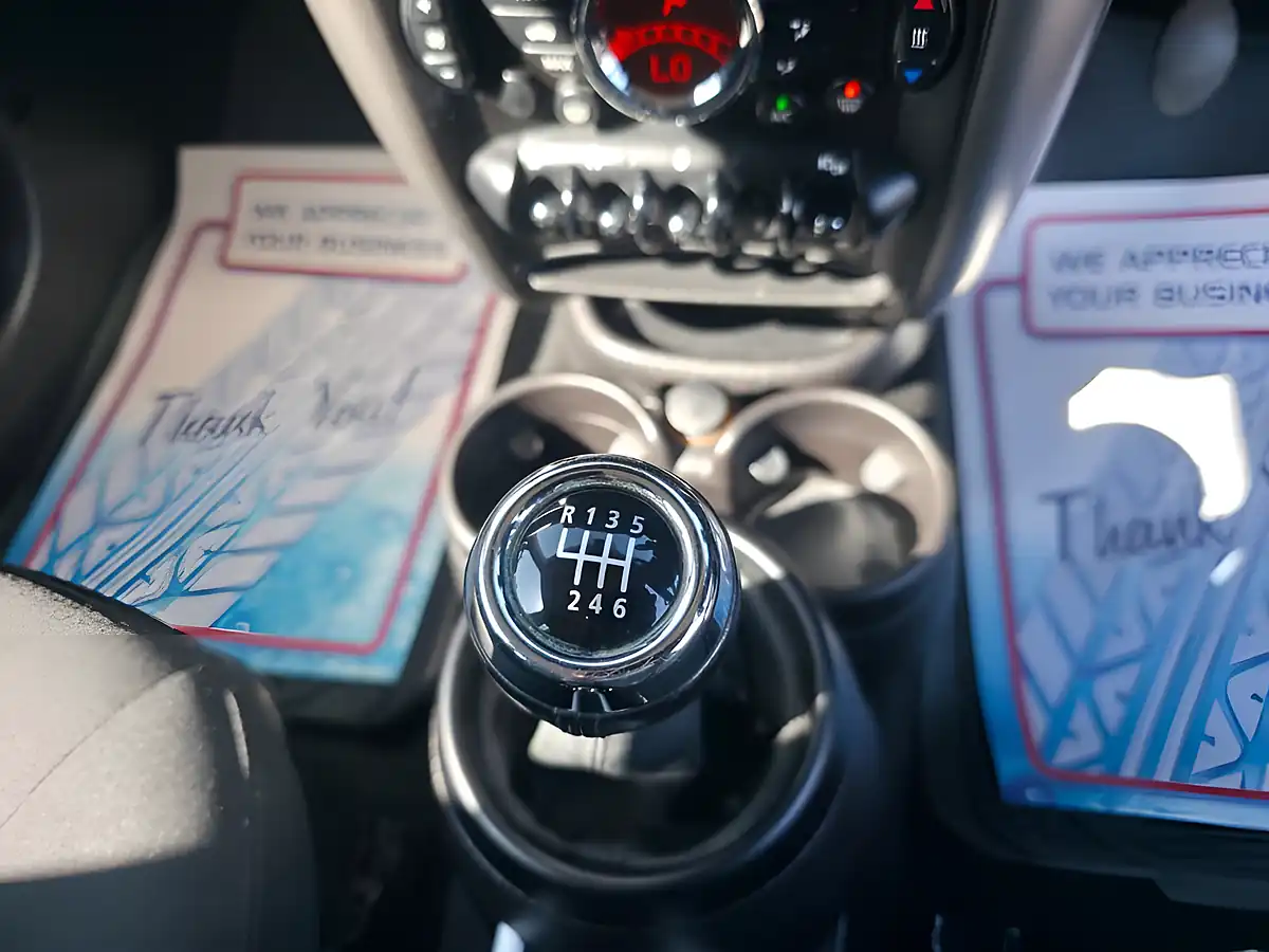 Used 2014 MINI Countryman One Black - Interior and Exterior details 13