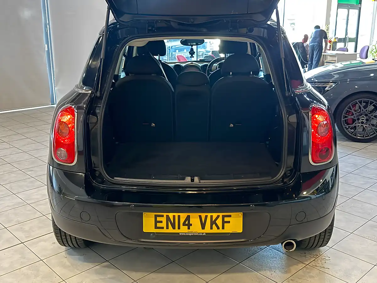 Used 2014 MINI Countryman One Black - Interior and Exterior details 8