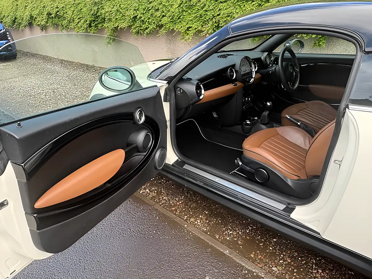 Used 2014 MINI Coupe Cooper S White - Interior and Exterior details 15