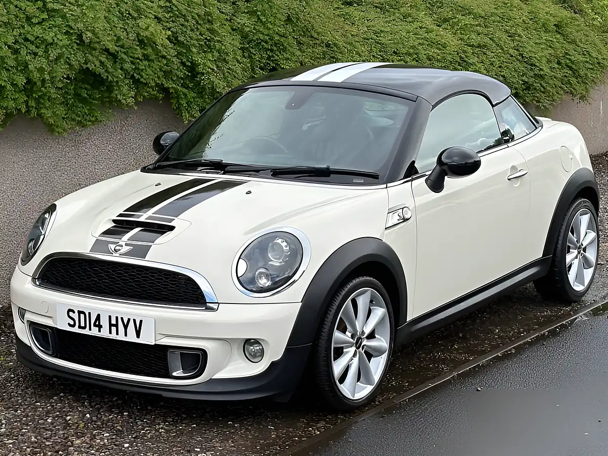 Used 2014 MINI Coupe Cooper S White - Interior and Exterior details 5