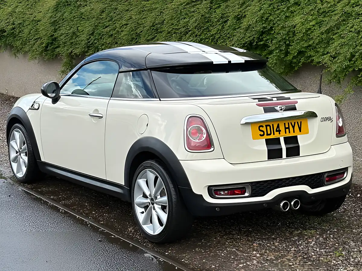 Used 2014 MINI Coupe Cooper S White - Interior and Exterior details 6