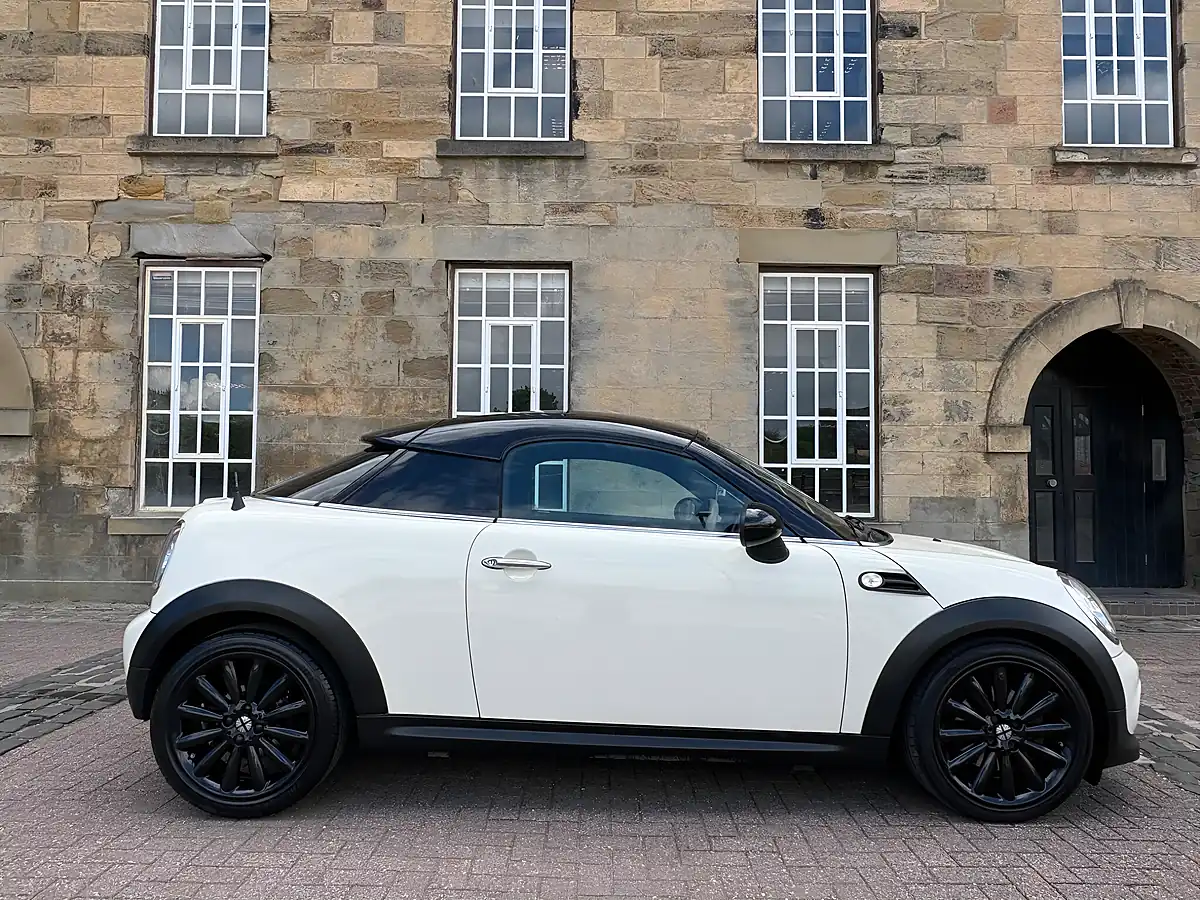 Used 2014 MINI Coupe Cooper White - Interior and Exterior details 12