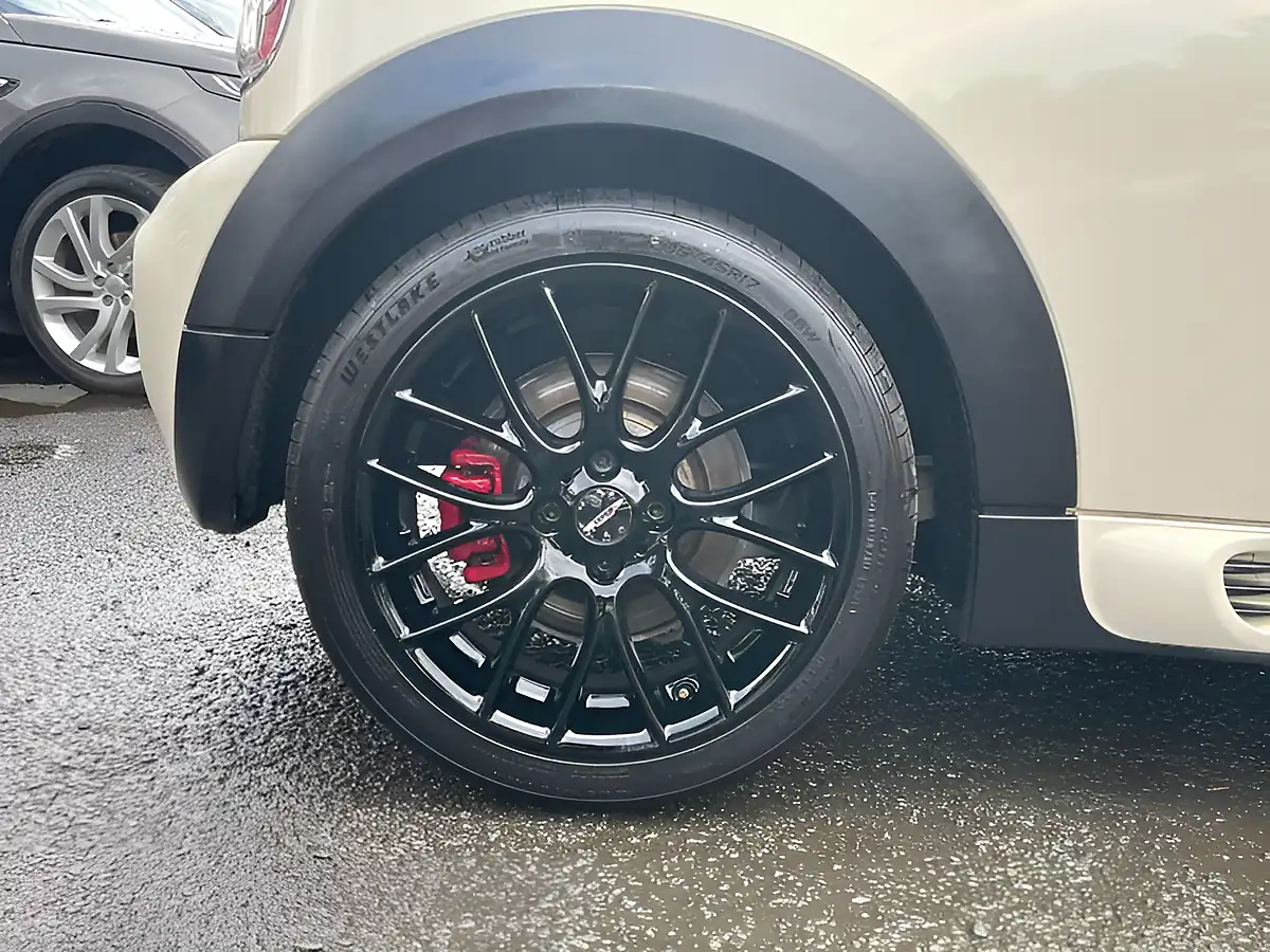 Used 2014 MINI Coupe John Cooper Works White - Interior and Exterior details 10
