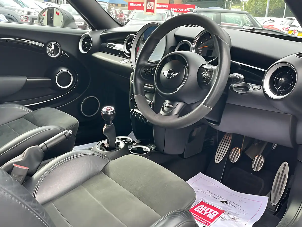 Used 2014 MINI Coupe John Cooper Works White - Interior and Exterior details 13