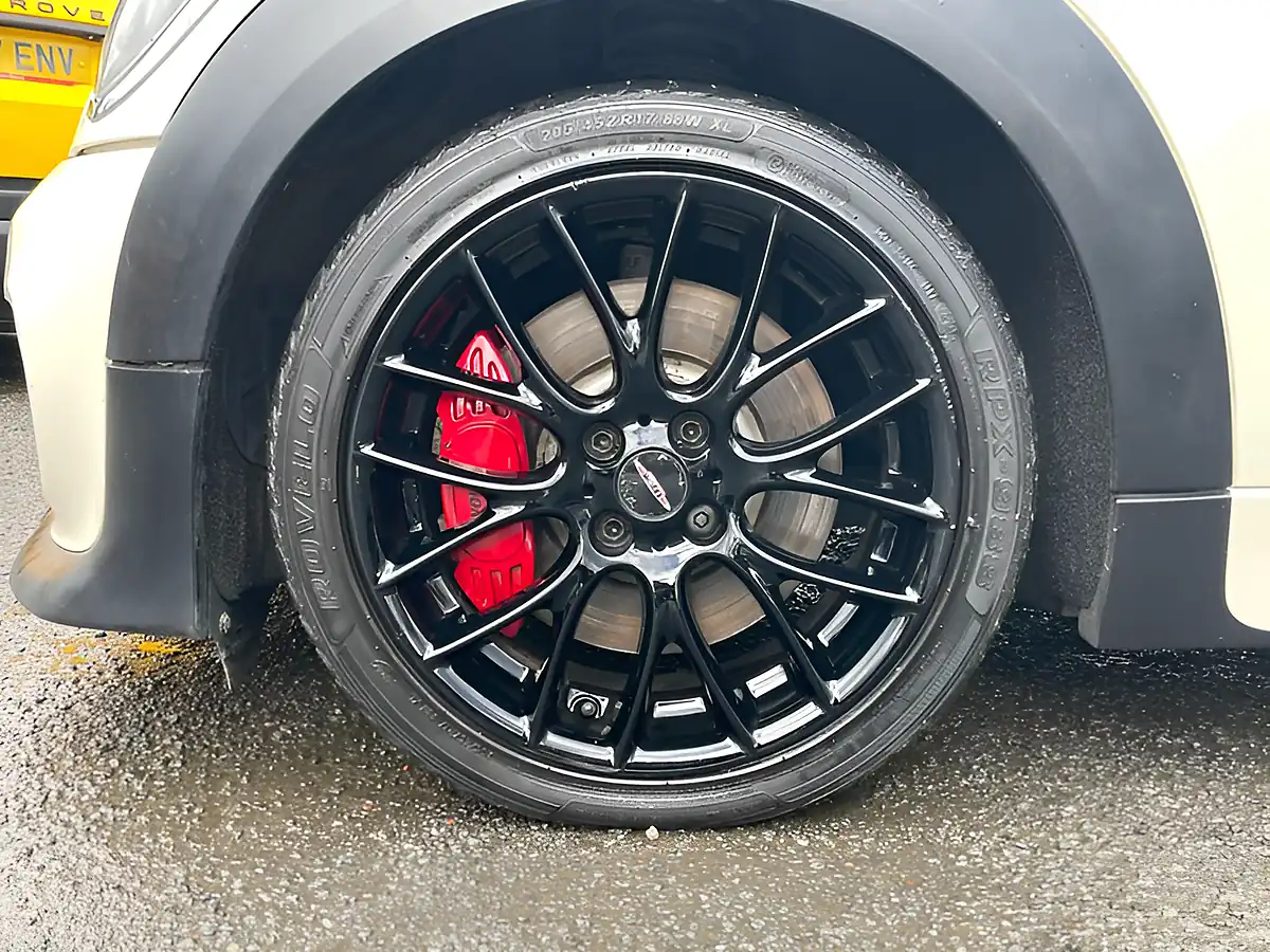Used 2014 MINI Coupe John Cooper Works White - Interior and Exterior details 5