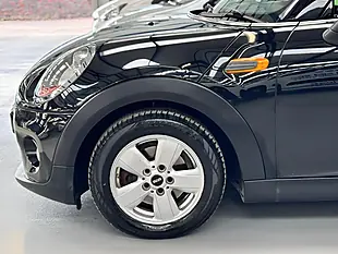Used 2014 MINI Hatch Cooper Black - Interior and Exterior details 6