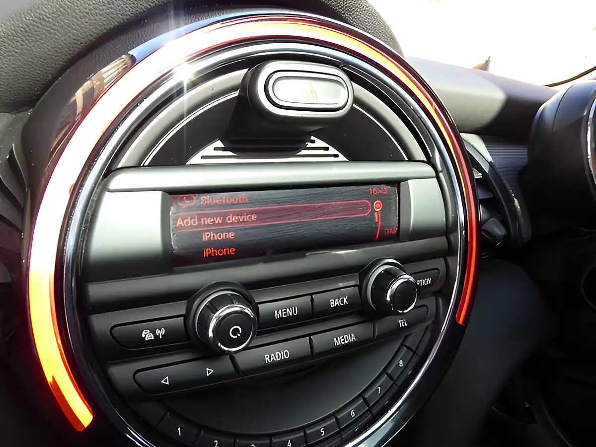 Used 2014 MINI Hatch Cooper Blue - Interior and Exterior details 16