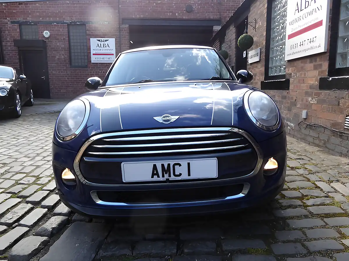 Used 2014 MINI Hatch Cooper Blue - Interior and Exterior details 2