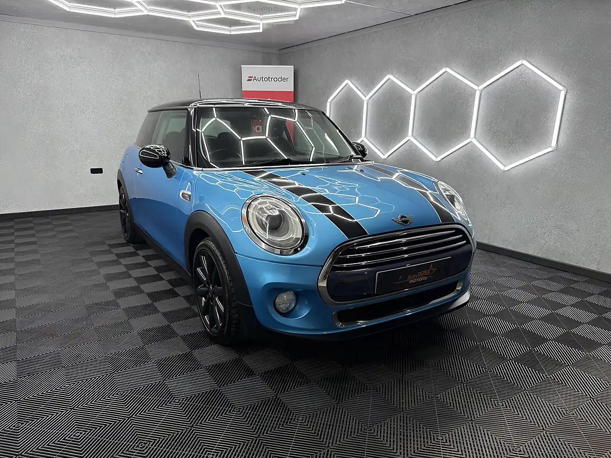Used 2014 MINI Hatch Cooper Blue - Interior and Exterior details 6