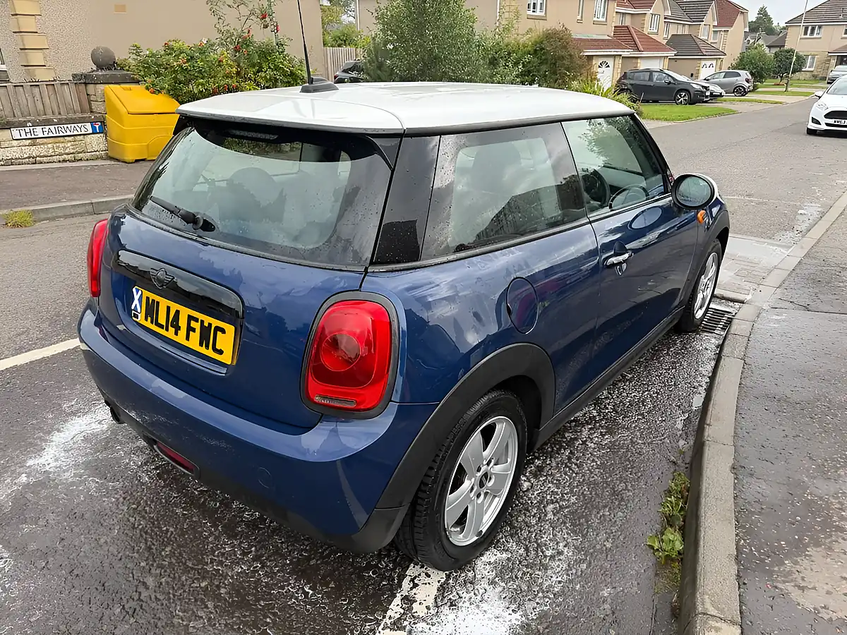 Used 2014 MINI Hatch Cooper Blue - Interior and Exterior details 5