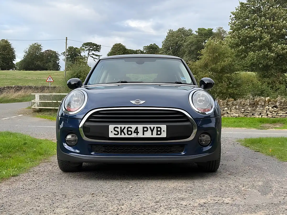 Used 2014 MINI Hatch Cooper Blue - Interior and Exterior details 3