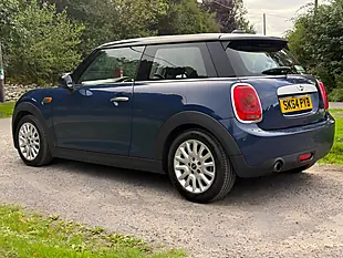 Used 2014 MINI Hatch Cooper Blue - Interior and Exterior details 9
