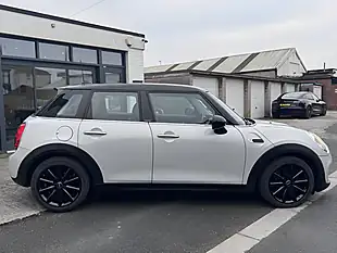 Used 2014 MINI Hatch Cooper (chili Ii Pack) White Silver - Interior and Exterior details 4