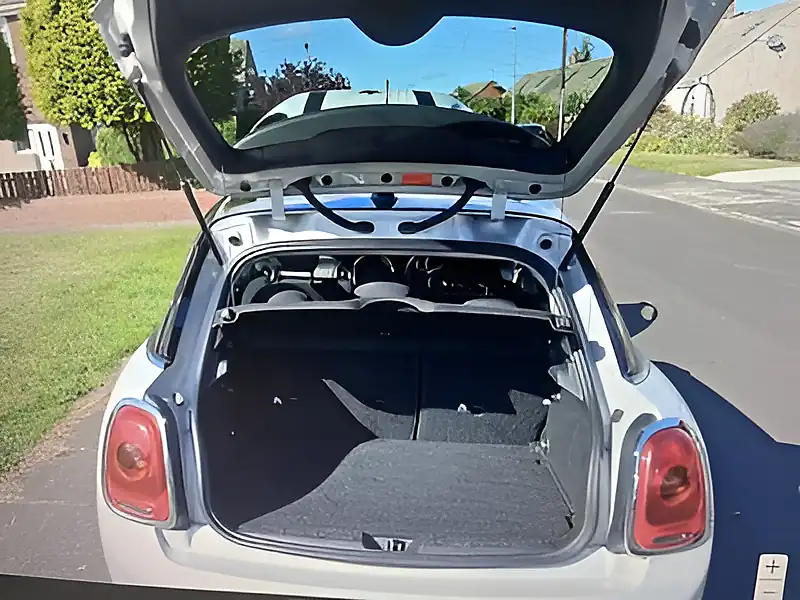 Used 2014 MINI Hatch Cooper (chili Ii Pack) White Silver Metallic - Interior and Exterior details 10