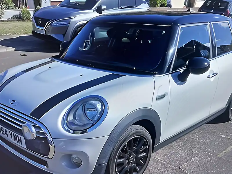 Used 2014 MINI Hatch Cooper (chili Ii Pack) White Silver Metallic - Interior and Exterior details 4