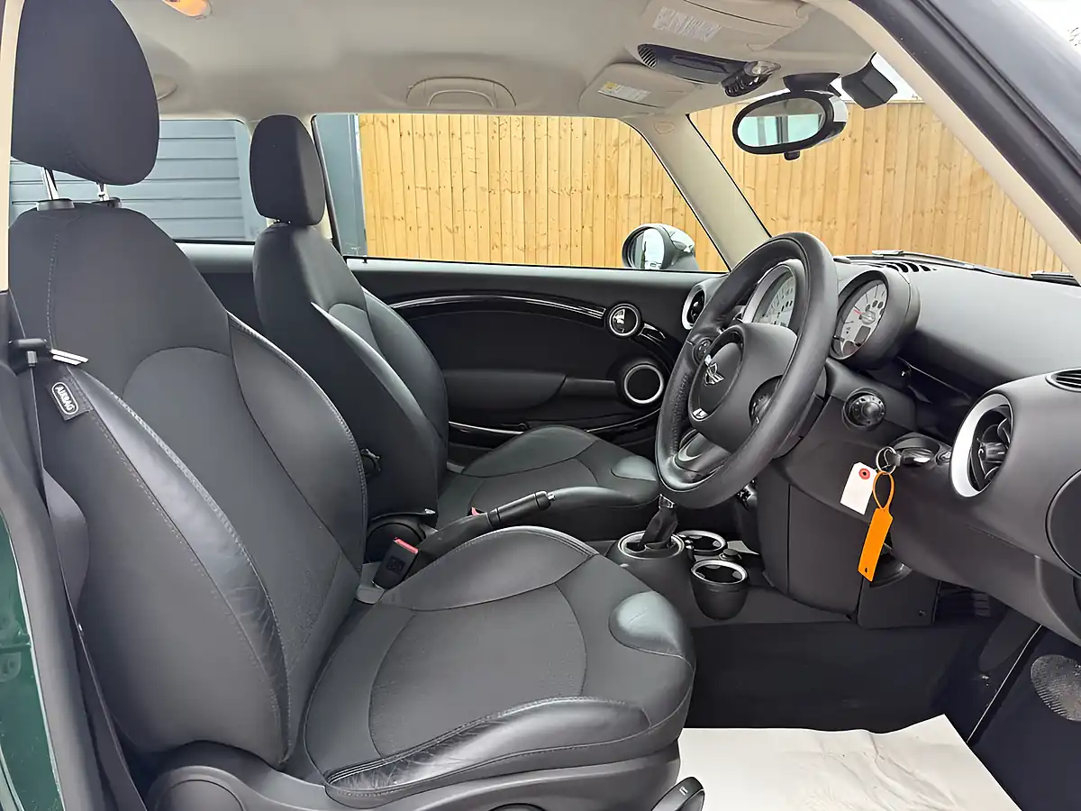 Used 2014 MINI Hatch Cooper Green - Interior and Exterior details 11